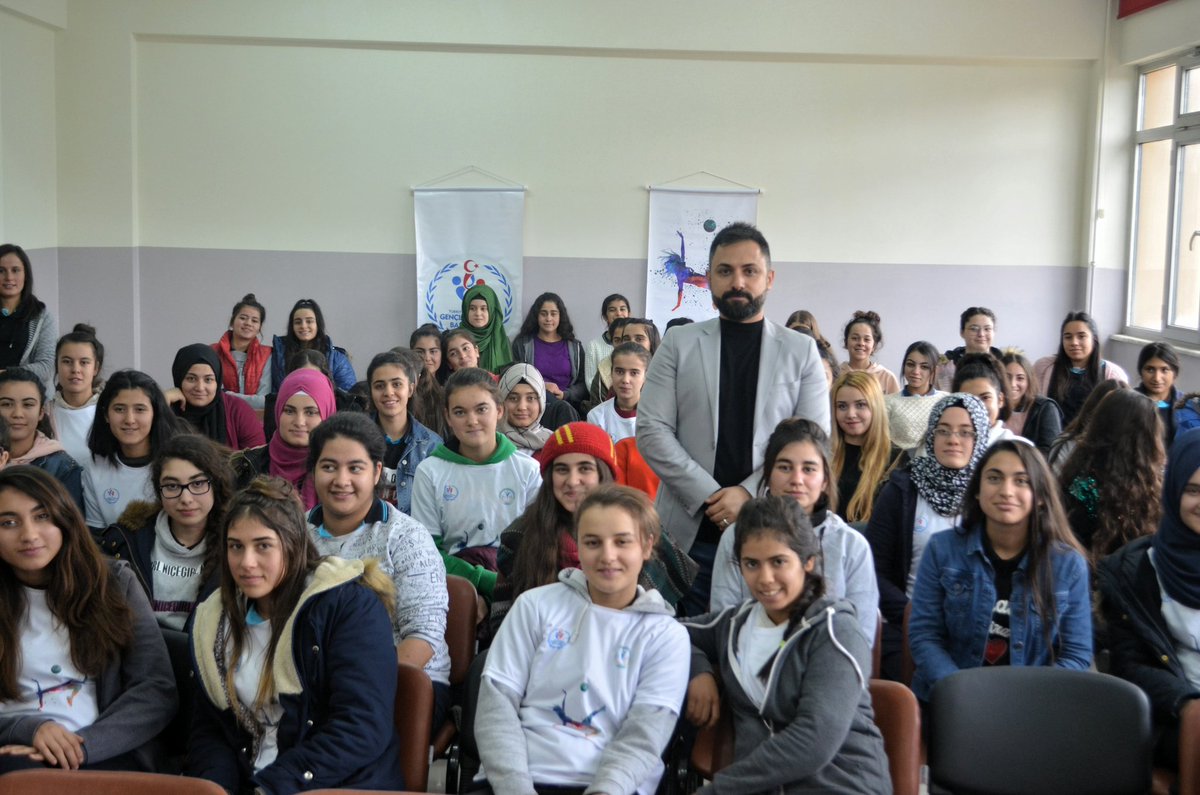 Ayvaz Burckan C.P.A.L (@haydikizlarspor) on Twitter photo HAYDİ KIZLAR SPORA
Gaziantep Üniversitesi Beden Eğitimi ve Spor Yüksek Okulu bölüm başkan yardımcısı Doç.Dr. Musatafa ÖZDAL okulumuzu ziyaret etti. Spor ve sporun önemi hakkında çok keyifli bir söyleşi gerçekleştirdik.
<a href="/gencliksporbak/">Gençlik ve Spor Bakanlığı 🇹🇷</a>
@GSBgenclikproje
<a href="/kasapoglu/">Dr. Mehmet Kasapoğlu</a>
<a href="/mbulut06/">Mehmet BULUT</a> HAYDİ KIZLAR SPORA
Gaziantep Üniversitesi Beden Eğitimi ve Spor Yüksek Okulu bölüm başkan yardımcısı Doç.Dr. Musatafa ÖZDAL okulumuzu ziyaret etti. Spor ve sporun önemi hakkında çok keyifli bir söyleşi gerçekleştirdik.
<a href="/gencliksporbak/">Gençlik ve Spor Bakanlığı 🇹🇷</a>
@GSBgenclikproje
<a href="/kasapoglu/">Dr. Mehmet Kasapoğlu</a>
<a href="/mbulut06/">Mehmet BULUT</a>