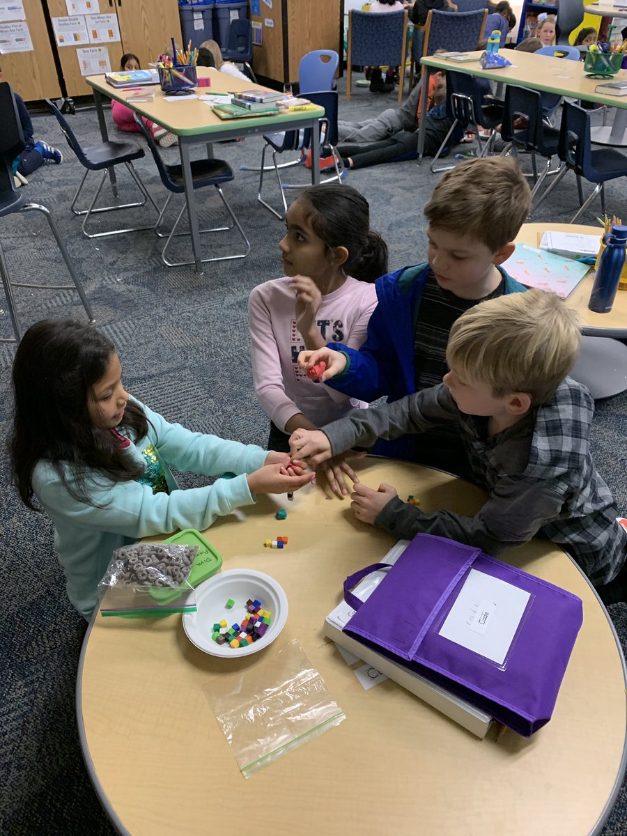 MrsDrill3rd's tweet photo. Finding the mass using PlayDoh. #gwgreats @MrsTewksbury3rd https://t.co/ttNF4fDr1h