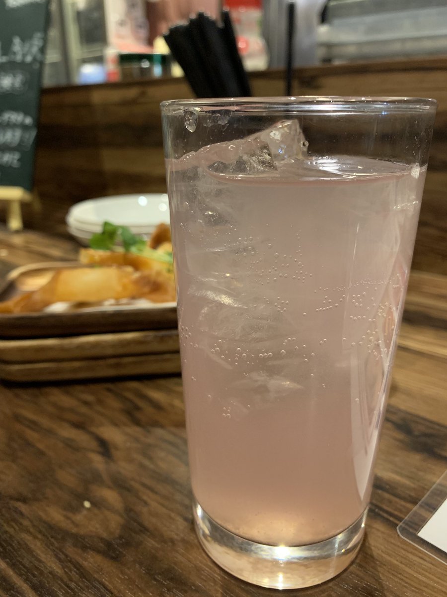 9me_river's tweet photo. 岩下ピンクジンジャーサワーと共に。
美味。
#岩下の新生姜 #GYOZABAR #THEETS https://t.co/7UlkkrApid