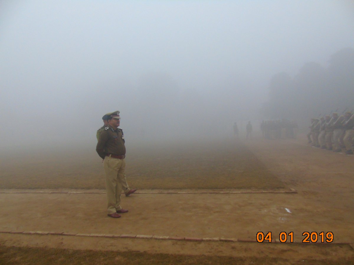 आज दिनॉक 04.01.2019 को पुलिस लाईन्स बिजनौर में परेड की सलामी व परेड का निरीक्षण करते हुये पुलिस उपमहानिरीक्षक/पुलिस अधीक्षक बिजनौर #uppolice <a href="/Uppolice/">UP POLICE</a> <a href="/adgzonebareilly/">ADG Zone Bareilly</a> <a href="/PremPrakashIPS/">Prem Prakash</a> <a href="/digmoradabad/">DIG Range Moradabad</a>