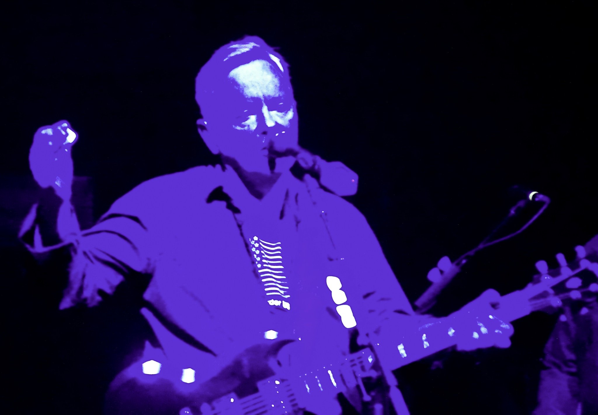 Happy Birthday to Bernard Sumner of .
Here he is on stage from 2016. 