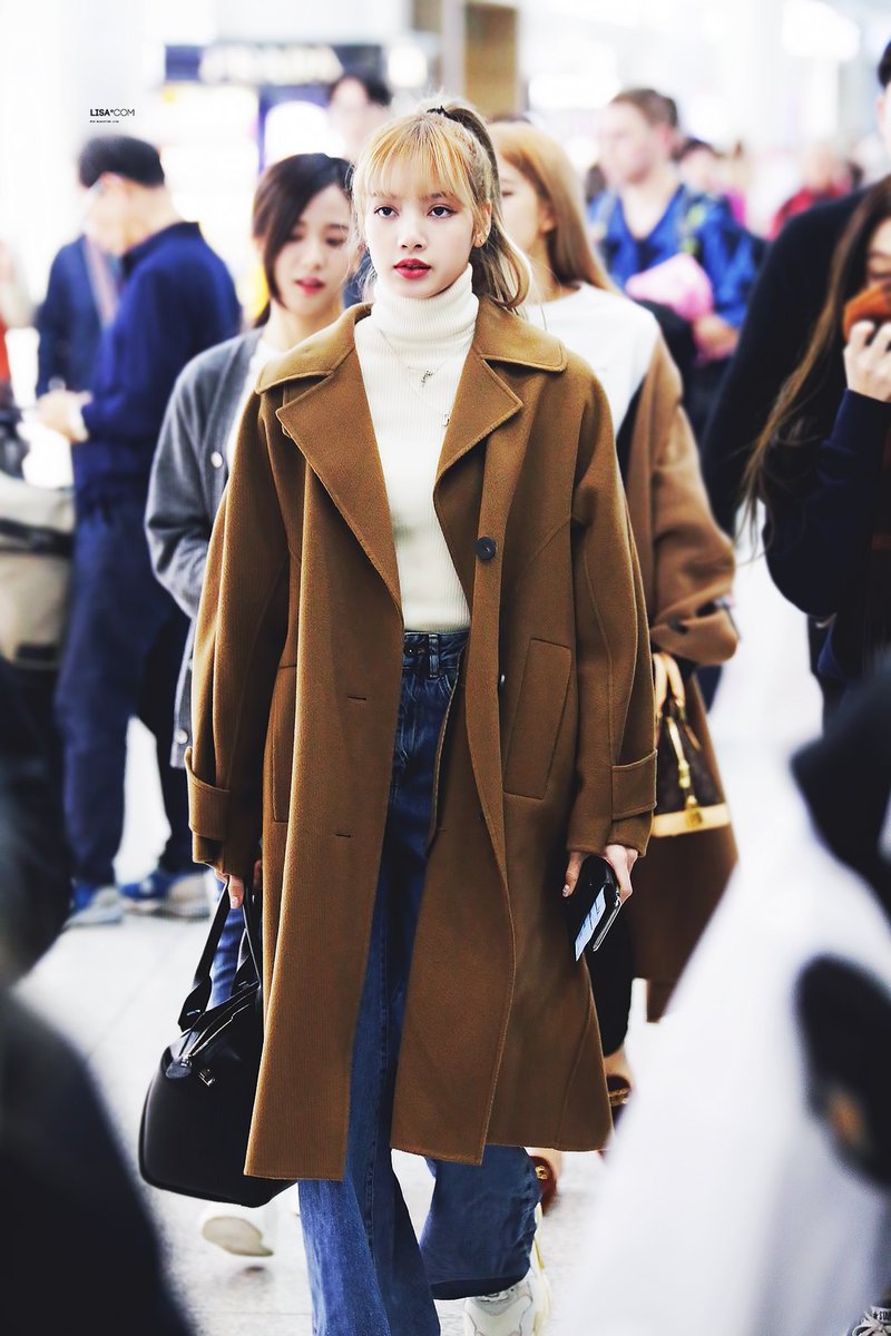  LISA S AIRPORT FASHION allkpop Forums