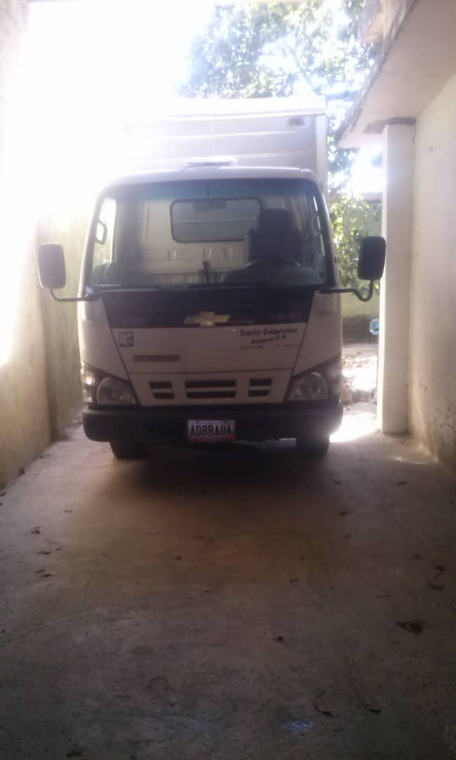 monstercreativa's tweet photo. Se vende en #Maracay #NHR #Chevrolet más información por esta vía . https://t.co/36nyxFGyOJ