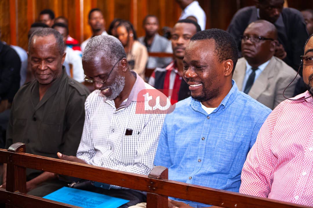 IsmailJussa's tweet photo. 1/3 - Mahkama Kuu ya Tanzania Masjala ya DSM katika Kesi Na. 31 ya 2018 - Zitto Kabwe, Salim Bimani &amp; Joran Bashange v/s Mwanasheria Mkuu wa Serikali - imetoa ruling kwamba Mawakili upande wa Serikali wanapaswa kuwasilisha utetezi wao wa maandishi ndani ya siku 7 kuanzia leo. https://t.co/pUnGEpVUfs