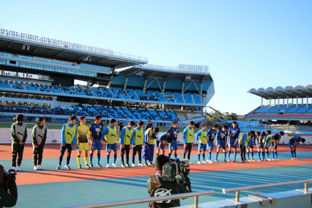 shun___415's tweet photo. 高校サッカー引退しました。

最初で最後の選手権は悔いは残りましたがとてもいい経験ができました。
大津の仲間と共に過ごした３年間は色々な面で成長できました。

応援して下さった方々にはとても感謝ています！！ https://t.co/4ZuQeq5mvR