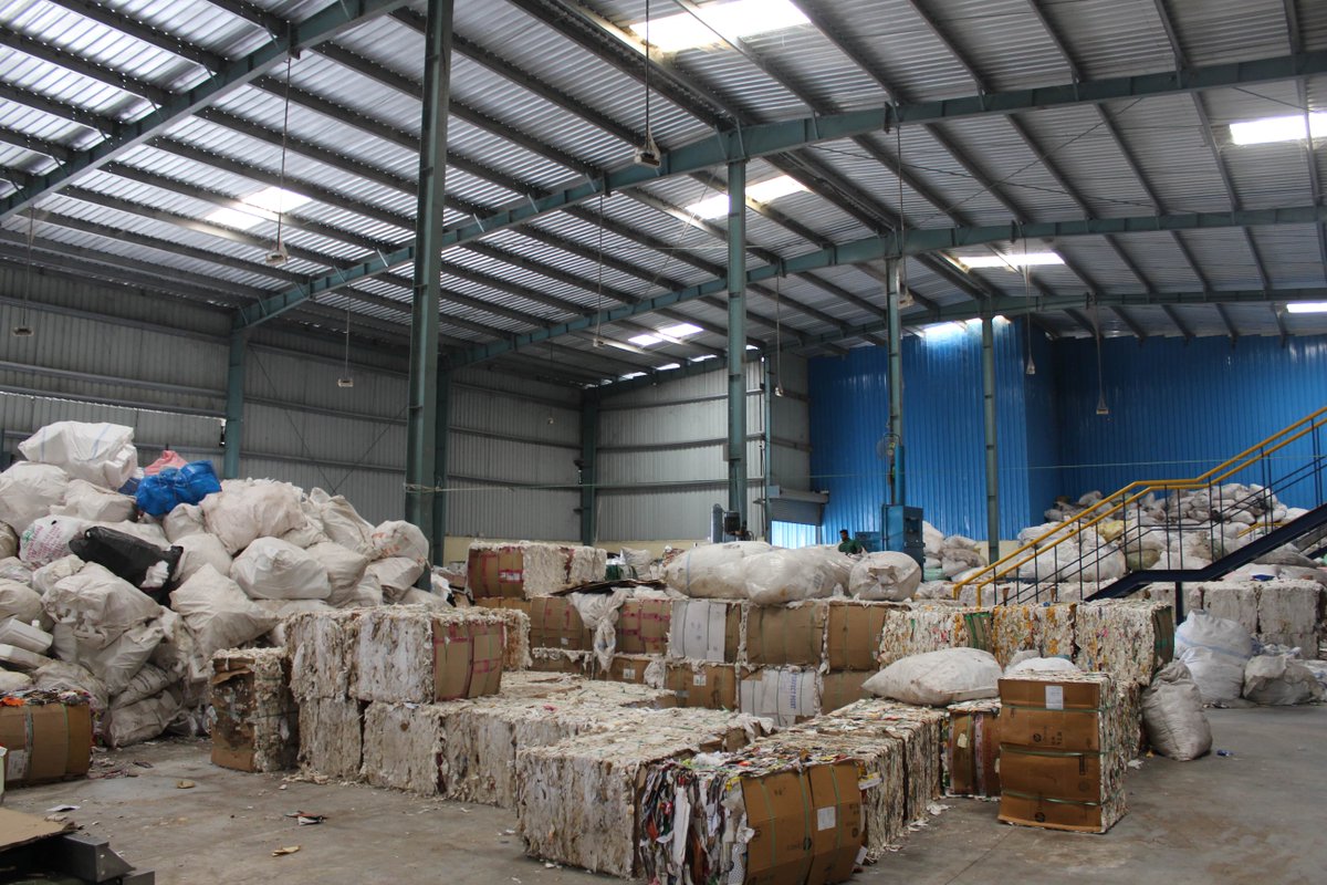 SaahasZeroWaste's tweet image. We are proud to announce that Saahas Zero Waste has responsibly managed 12775 Tonnes of waste last year. That is 35,000 kgs of waste successfully diverted away from landfills and recycled for each day of 2018! #recycleandreuse #nototipping #wastemanagement