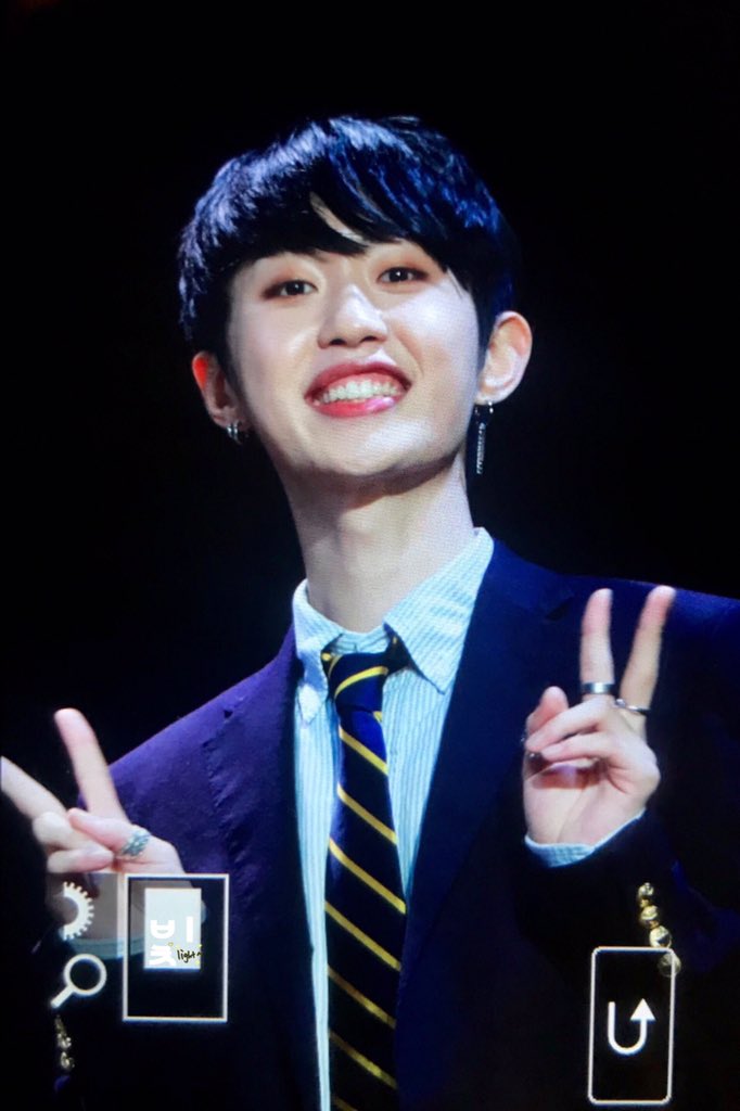 Light_mont0604's tweet photo. 190104 데뷔쇼케 

이제 시작이야!!!몬트 홧팅홧팅!
#김상연 #빛새온 #BITSAEON #몬트 #MONT @montlove1
#몬트데뷔축하해요 #MontDebute0104 https://t.co/cmC1Q7LJok