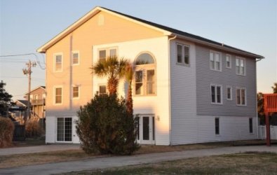 MyrtleFriendly's tweet image. Looking For A Lakes of Sebring Vacation rental? We Have The Place to Stay in Fort Lauderdale, FL!
For more info. call us at 843-222-5555 and visit our website mbpfr.com