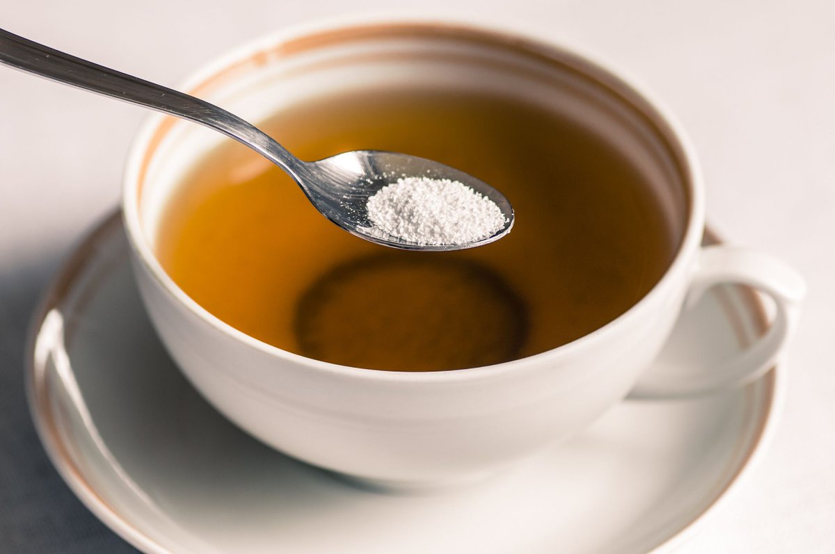 elmundotoday's tweet photo. La cocaína no es una alternativa al azúcar tan saludable como se creía https://t.co/kb6GNHcaJ9 https://t.co/YimWtXHMFF
