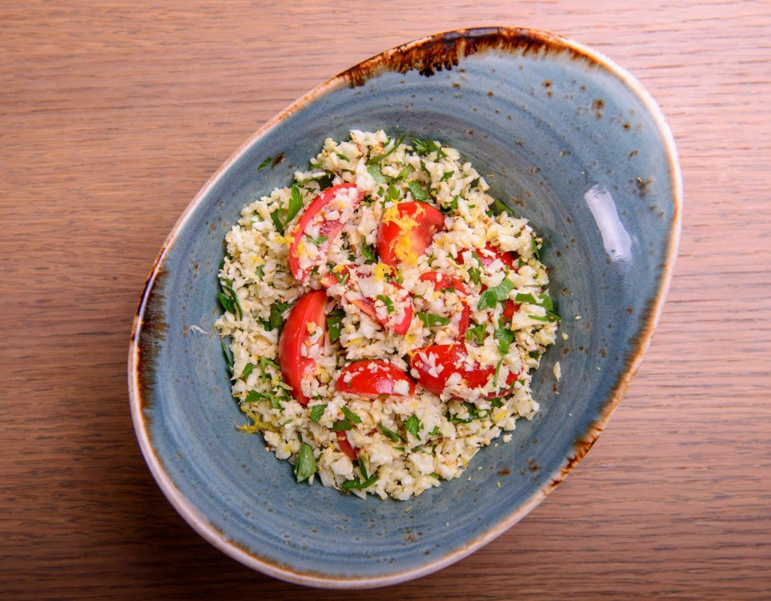 Get your diet back on track this month with a visit to our Lounge Bar in #AkashaLondon. Our dishes are packed full of nutrition! #health #newyear #wellbeing #food