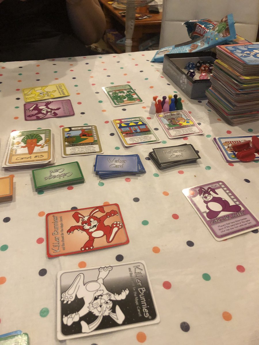 chrisomni's tweet image. A fun night playing @PlayroomEnt Killer Bunnies with @DestinyMarie_ and @Tom_Hockman just two boosters left to get #tabletopgaming #killerbunnies