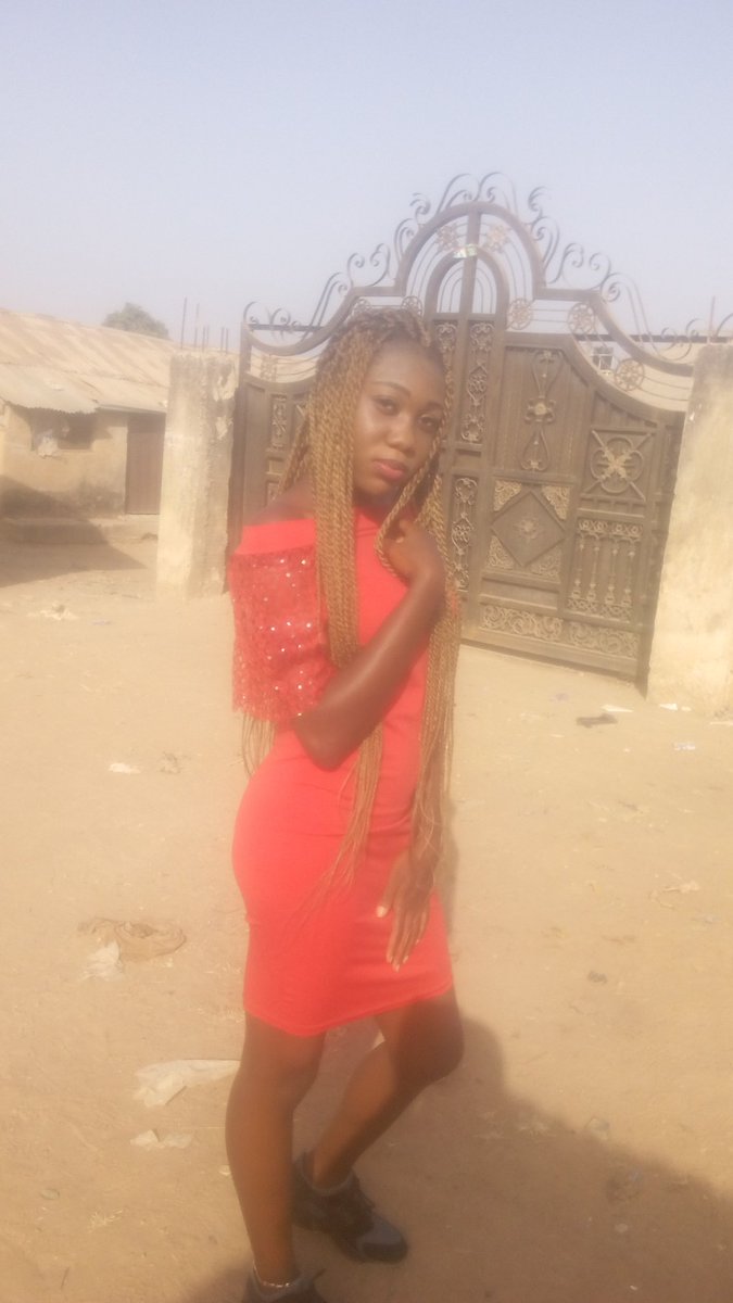 KSoloGWhyte's tweet photo. New year tinz https://t.co/Y5HsLNDhk7