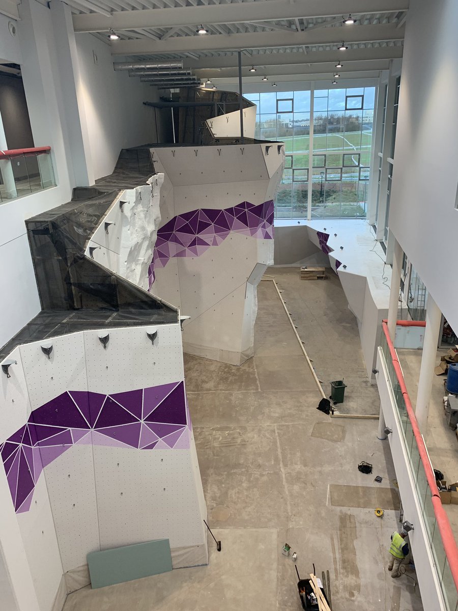 warwicksport's tweet image. Check out some of the great snaps from last year of the Hub! 👏😁 Take in the view for yourself of our new Sport &amp;amp; Wellness Hub and book a free tour &amp;amp; register with us to be the first to find out about memberships and offers! @warwicksport 

Book here: warwick.ac.uk/services/sport…