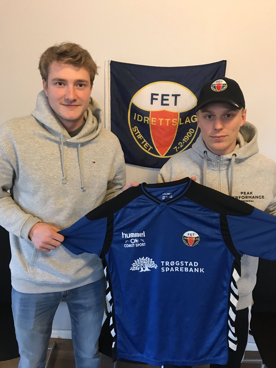 FetILFotball's tweet photo. Nysigneringer... ✍️
Peder Loholt Kristiansen og Sondre Karterud er klare for Fet IL 2019.

2 fantastiske signeringer, både på og utenfor banen. Gutta er klare for innsats i perioden de er hjemme fra USA.
@Lokalfotballen https://t.co/NZq8zvdggF