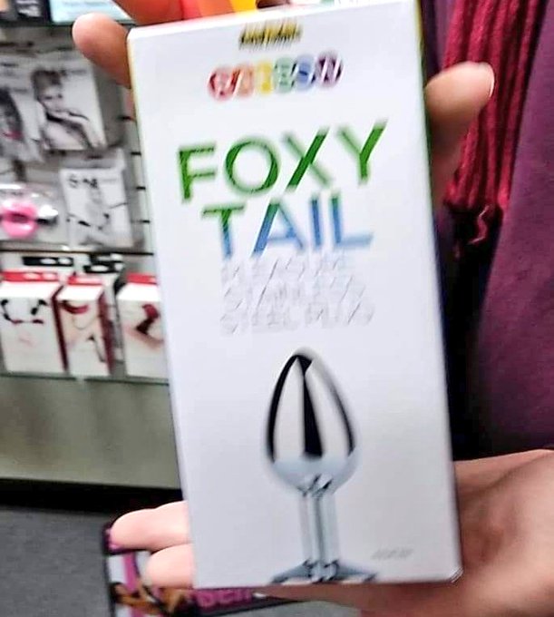 Y'all help me out, I need $45 to https://t.co/vOTWKC8iep for this cute tail plug! https://t.co/59yxJ<a href="/tag/christmas"class="tags"><span>#christmas</span></a>