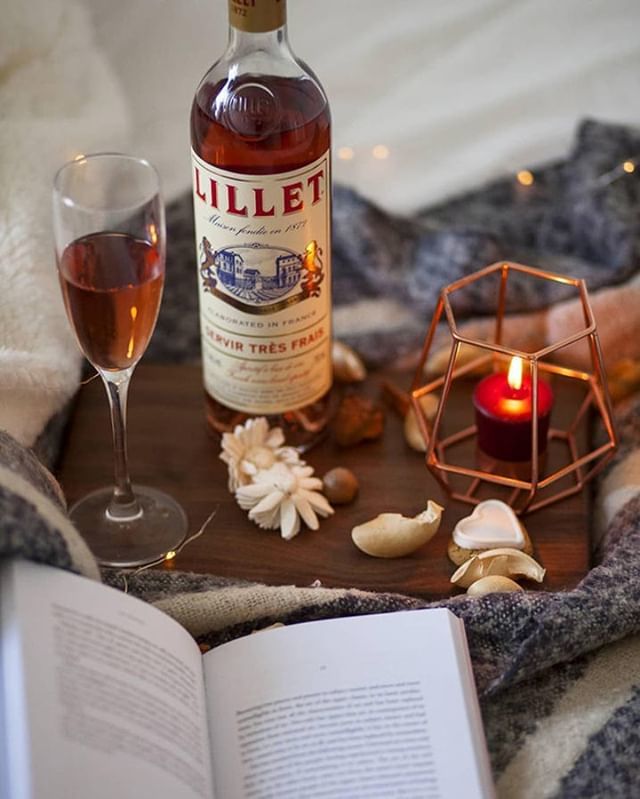 Dim light for a comfy night.
Regram @ogrod_odkryc
.
.
#Lillet #LilletRosé #Mood #Drinks #Winter bit.ly/2F7WAHD