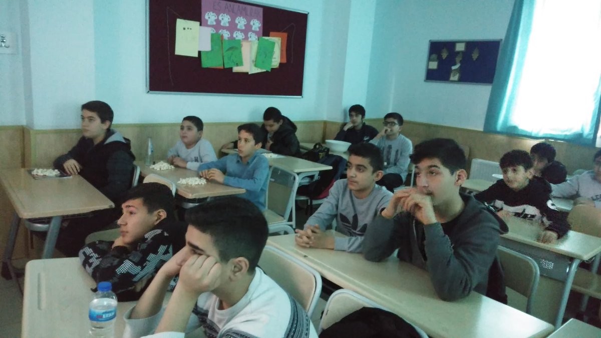 ebkadinaile's tweet photo. Ders, mısır ve film...
#czarifoğlubilgievi #BiDünyaEtkinlik https://t.co/L0PZkaM6rJ