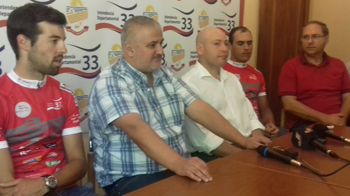 elrio33's tweet photo. Se presenta el equipo de la Federación Ciclista de Treinta y Tres https://t.co/iJfcRf5NXQ