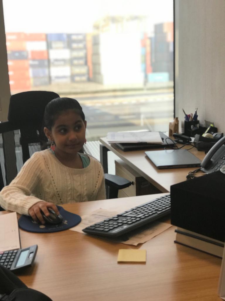 makinanshu's tweet photo. #XmasShadowing Nithya Makin from Grade 4 K had great experience in her dad's office DP world jebel Ali. She was impressed how such a massive operation of Importing and Exporting containers was managed so smoothly. She got a better understanding of global trade. @GMA_Primary https://t.co/gcVcRmtJBZ