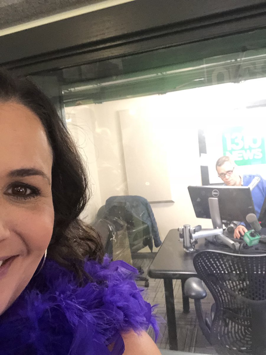 SandraKiss1053's tweet photo. Hey @_MarkSutcliffe Tune in to @1310NEWS at 945 for the first #sandraP of 2019. #ottawa https://t.co/mpmPI5jU17