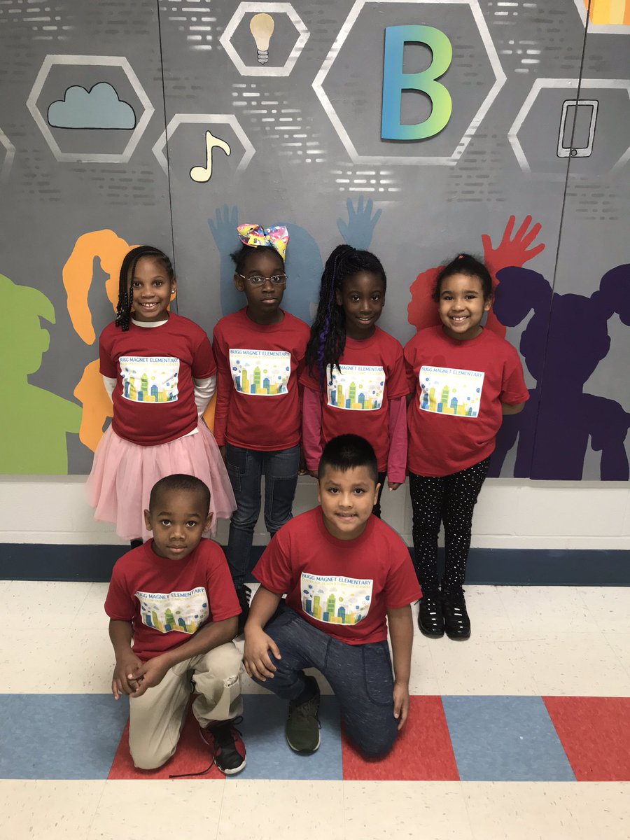 Dbennett2D's tweet photo. We are a Family Building Positive Relationships With Students #BuggByDesign #SpectacularSecondGrade Yellow, Green, Red and Blue #Making_a_Difference https://t.co/jvRqokaGmO