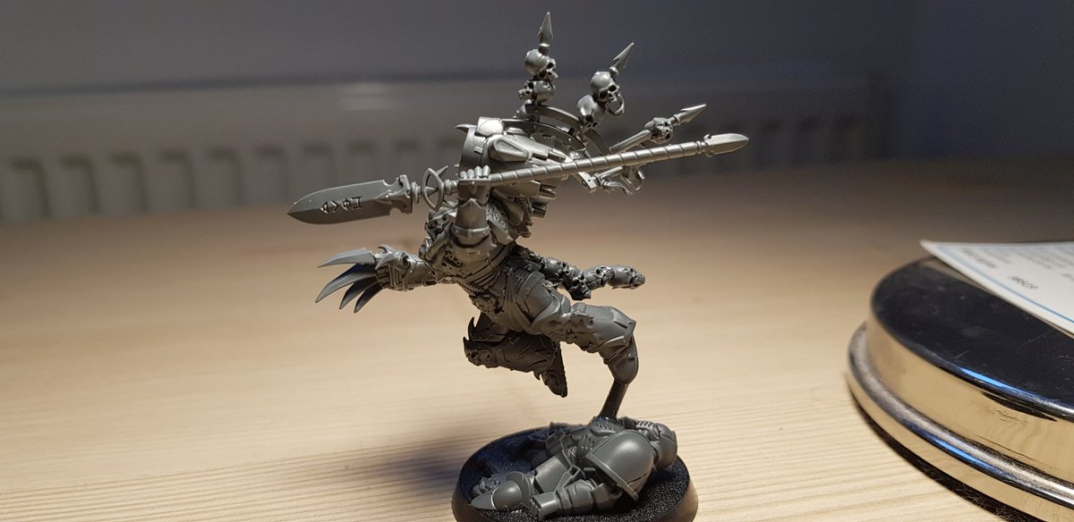 Red_Magician42's tweet photo. Happy New Year. Just assembled Haarken Worldclaimer: Herald of the Apocalypse. #happynewyear2019 #warhammer40k #warhammer #warhammer40000 https://t.co/GuodlxddyA