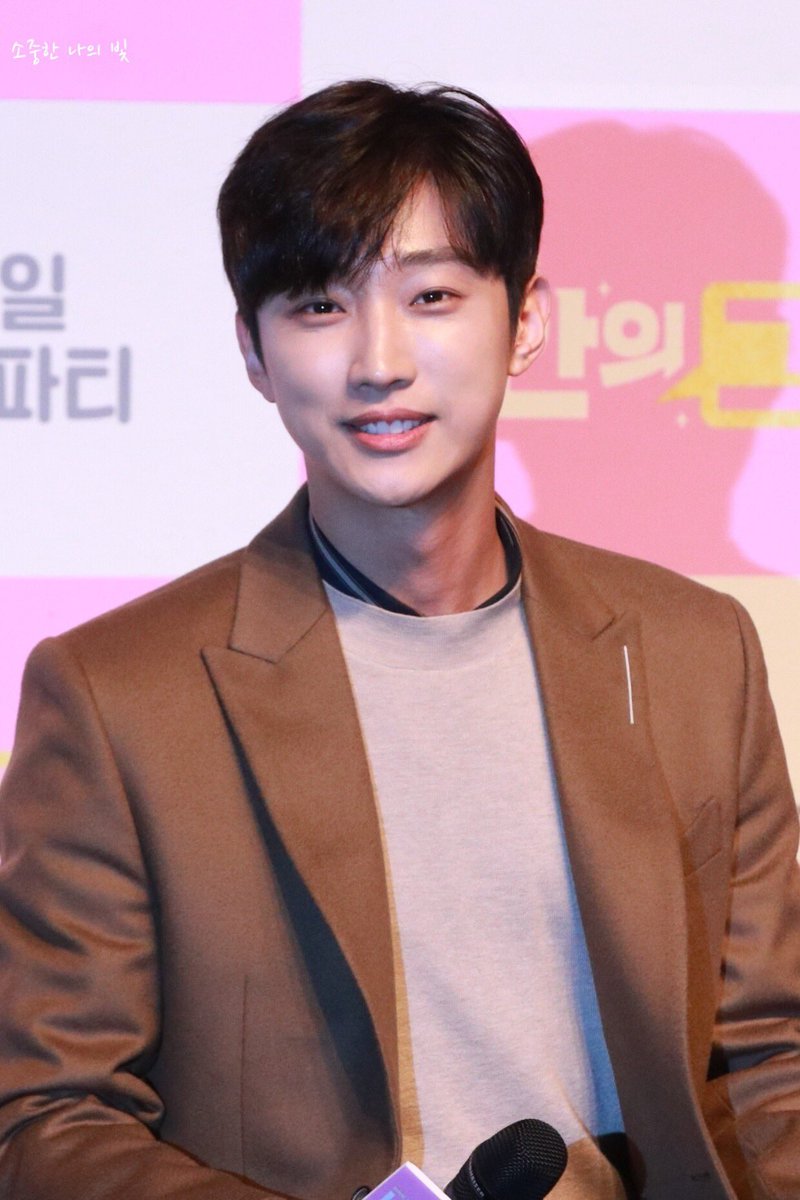 190103 롯데시네마 월드타워 츄잉챗

진영아~ 늘 응원해❤️ 사랑해❤️
<a href="/_jinyoung911118/">정진영</a> 

#진영 #jinyoung #ジニョン #내안의그놈