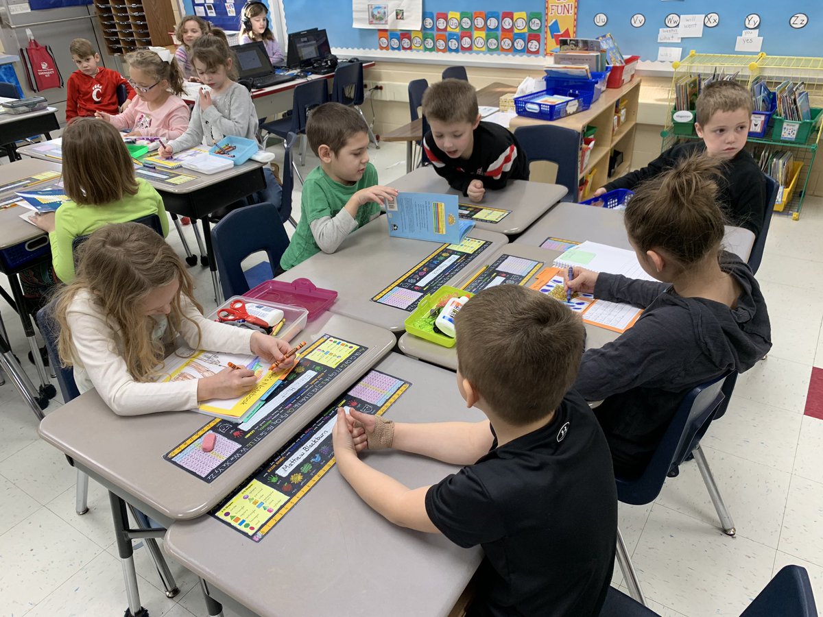 TriadSupt's tweet photo. Mrs. Diana Ferguson’s class is busy working on literacy activities. Even with a substitute in the room the students know exactly what they should be doing. #greatkids #greatteacher #greatsub https://t.co/WNDt8y3m9V