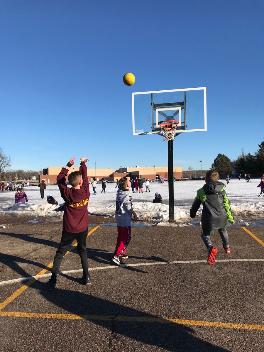 Winter ball at JES! #welovethesun #hangingwithhyer