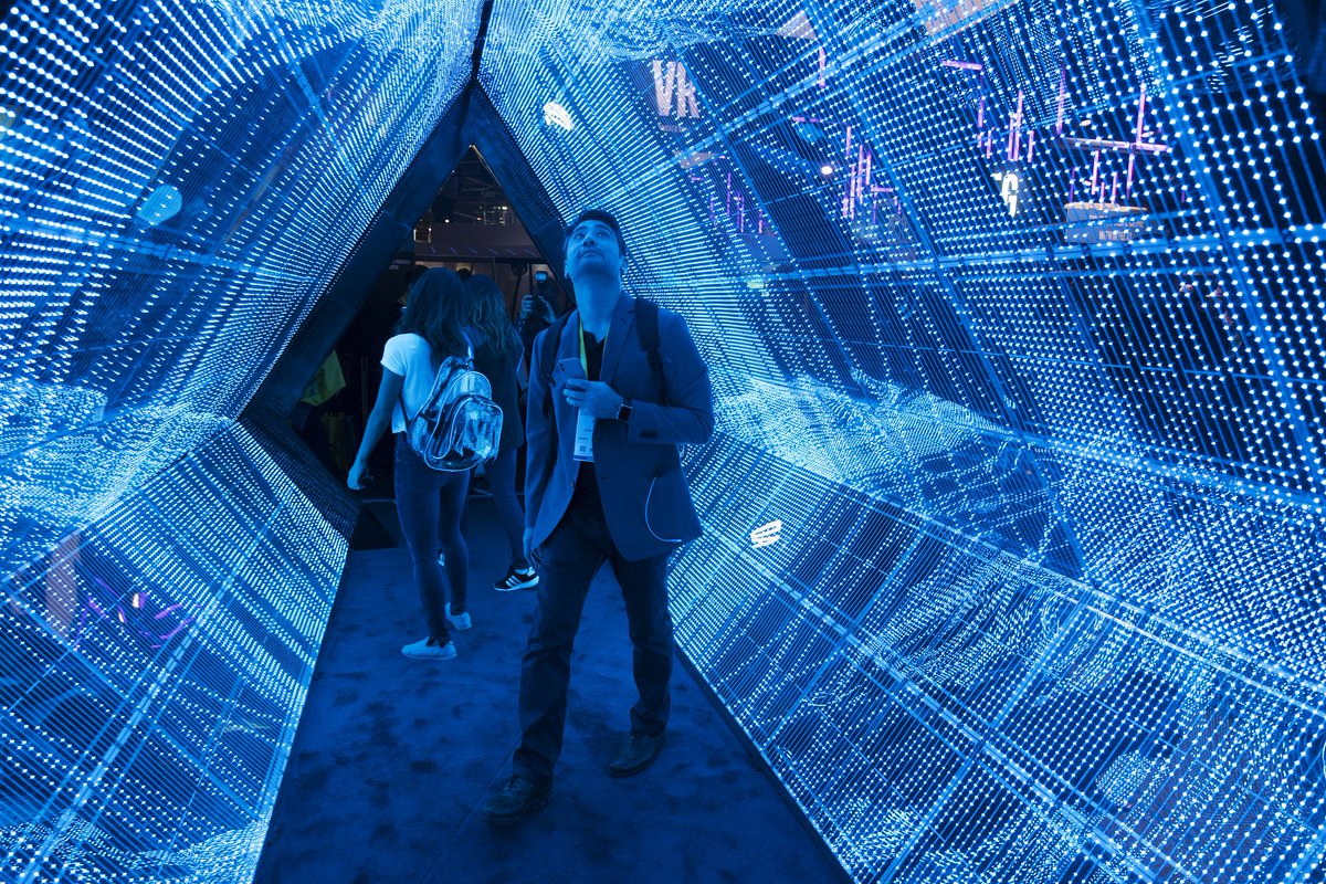 LVCVAImpact's tweet photo. The future is now w/ the return of @CES to Las Vegas, Jan. 8-11. Here are some fast facts about tech's biggest show:
📐 2.9 million net sq ft of exhibit space
💼 180,000 attendees
📺 6,500 media
🗣 1,100 speakers
💰 $264.2 million for Southern #Nevada

@CTATech 📸: @LVNewsBureau https://t.co/6VGuFGYRlz