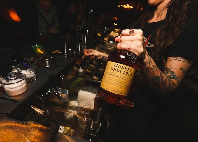 Albertosoria's tweet photo. RANKING de #WHISKYS escoceses +populares en los Mejores BARES del mundo (Fuente: "Drinks International" revista d la Industria).
- Bourbon: #MakerMark superó a #Bulleit,
- Irlandés: #Jameson,
- Japonés: #Nikka https://t.co/zb5t6Tgojv