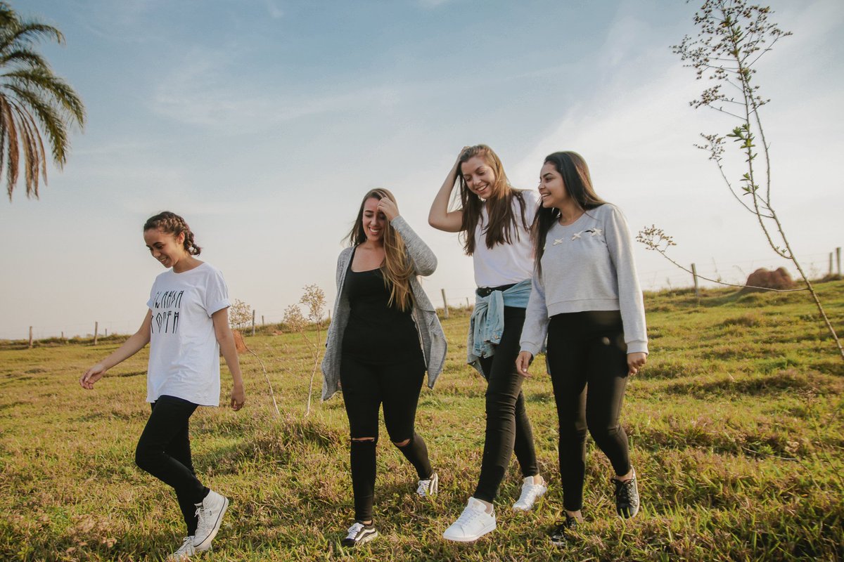 Nada paga os momentos que passamos ao lado das pessoas que amamos, por mais simples que eles possam ser. Feliz Sábado! 😊
.
.
.
#felizsabado #amigos #felicidade #amor #unasp #eusouunasp #unaspec #momentos #vidadeinternato #deus #vestibular2019