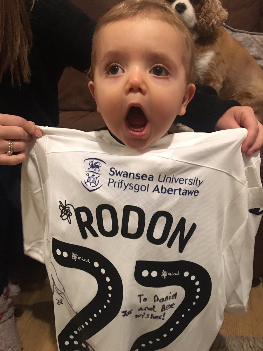 pigsy28's tweet image. Chuffed Beyond Words 😀 cheers @Joe_rodon my boys shocked as you can see 👍🏻 @keri__rodon 😉 @SamRodon #futurecaptain #walesnext #smashit 👍🏻💪🏻