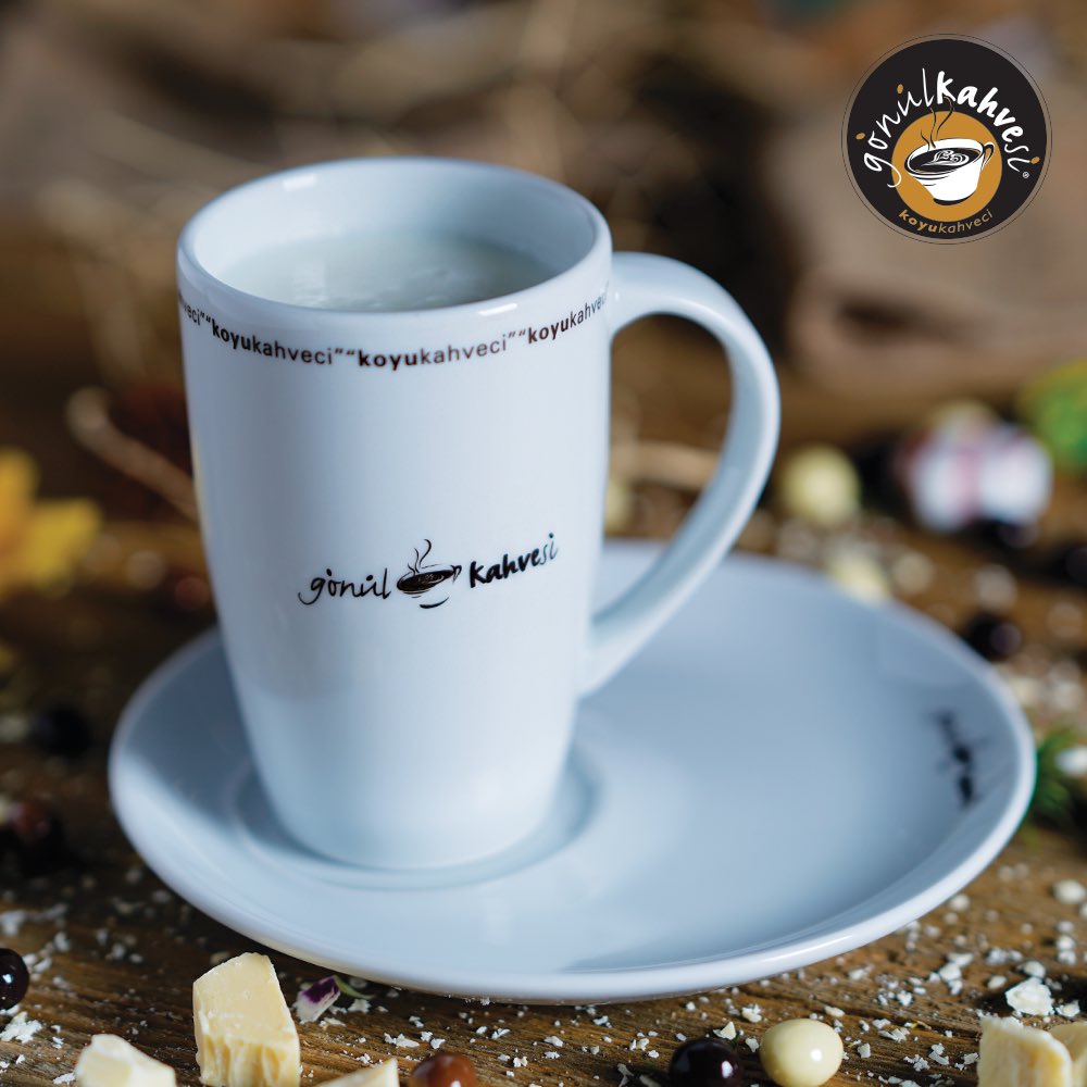 Beyaz Çikolata çeşitlerimiz için, şubelerimize bekliyoruz... 😍
#kahve #koyukahveci #delicious #coffee #gonulkahvesi #americano #latte #espresso #türkkahvesi #filtrekahve #macchiato #mocha #cappucino #sahlep #hotchocolate