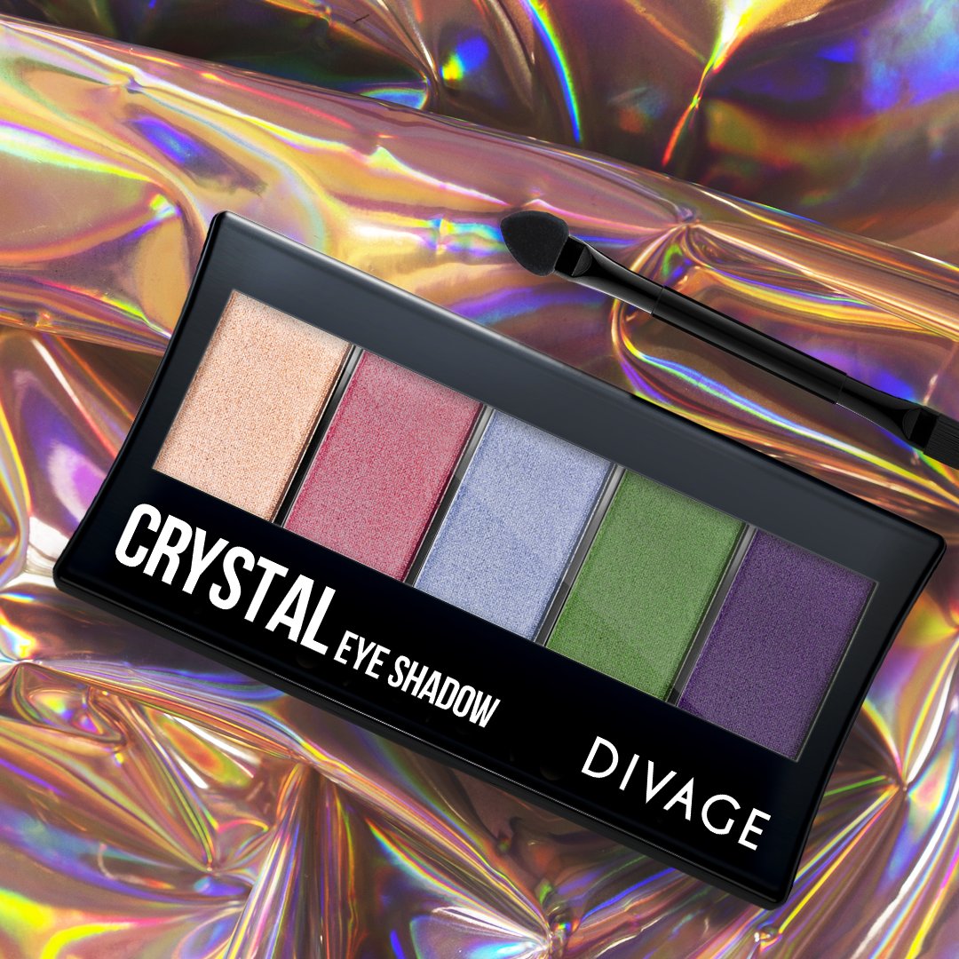 THE DIVAGE #NewYearNewYou #GIVEAWAY

Ist goodie in our giveaway, our Crystal #Eyeshadow Palette. A must-have for everyday, creative new looks. 

To enter and for more info➡️ go to bit.ly/DivageUKNewYea…

#MakeUp #competition #win #giveaways #FreebieFridays #FollowForFollowback