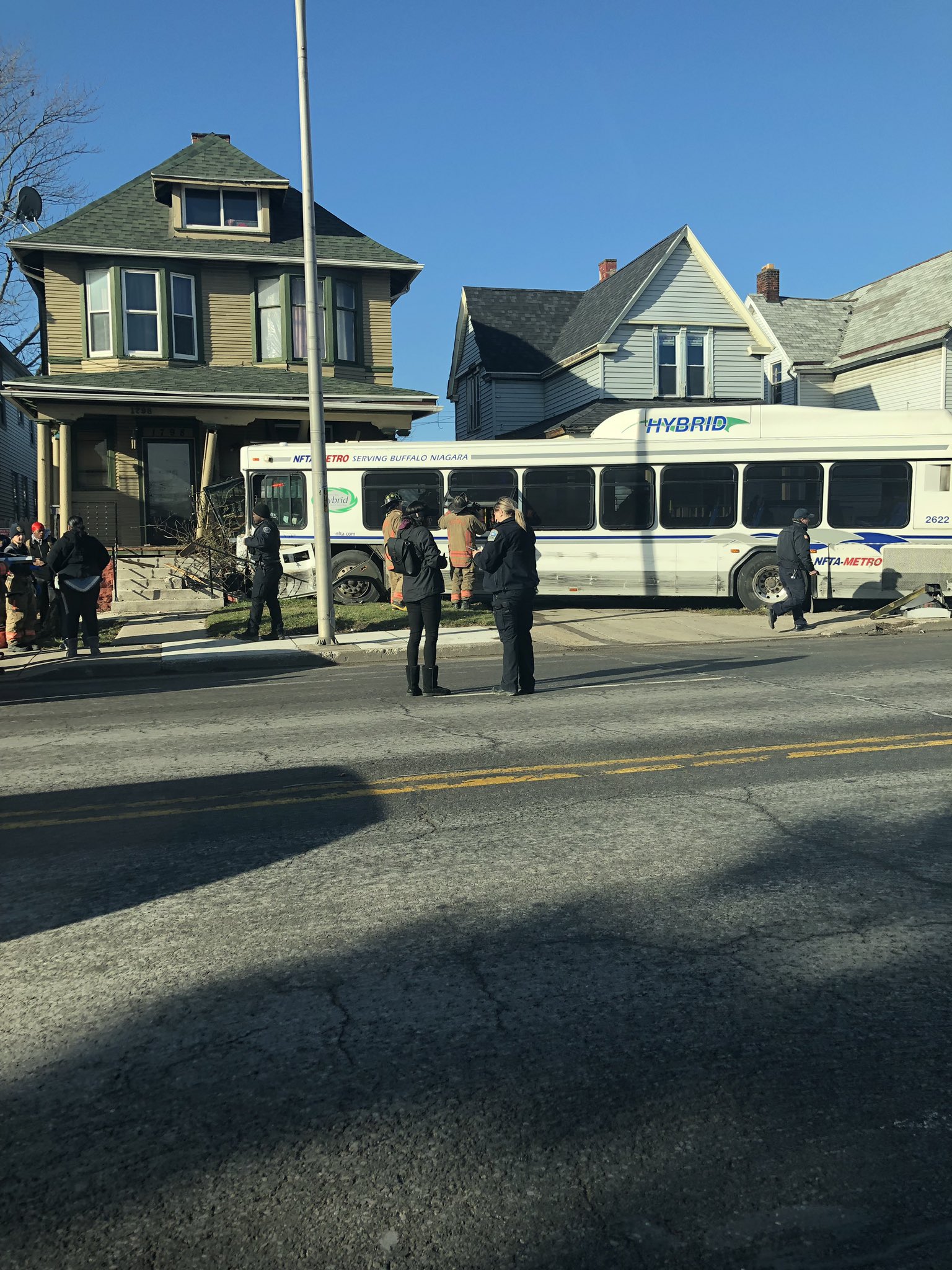 Kyle Trimble PT, DPT on Twitter "WGRZ head on accident with car and