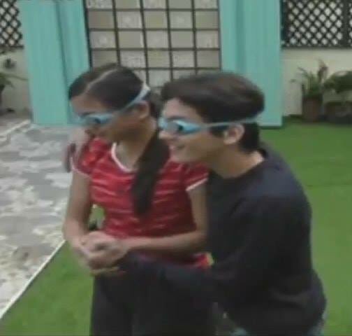 reign_liza's tweet photo. Napanood ni kuya yung birdbox kaya Nagka idea po sya na ganyan yung task π Hahaha #PBB8ComeBackIsReal #PBB8CampOut @PBBabscbn @pbb https://t.co/2iokMuMkU2