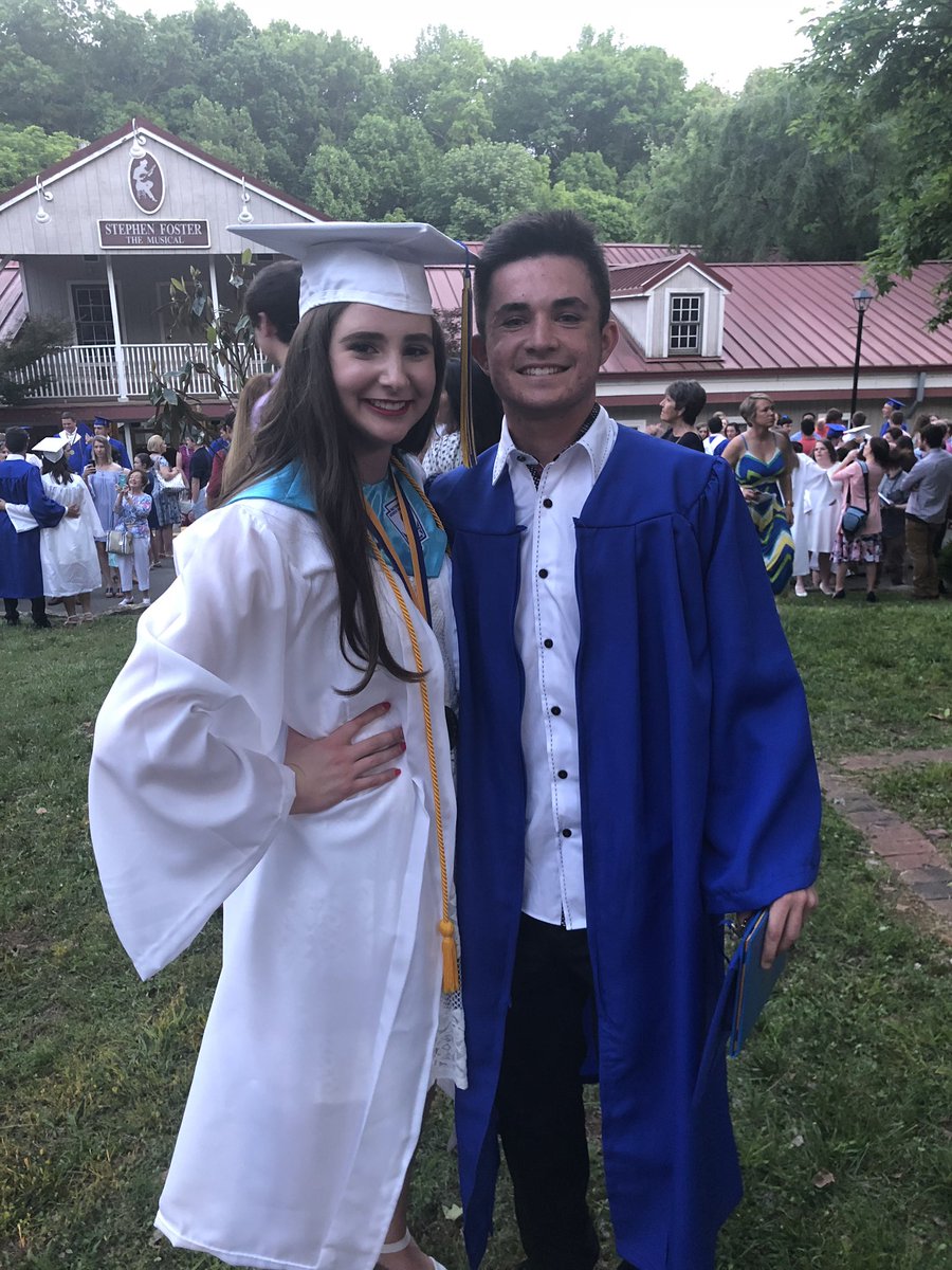 sarahdowns20's tweet photo. Happy Birthday Daulton!! Sorry you hate me now :( have fun in Disney pal 🎉 https://t.co/jPHanWL9dF