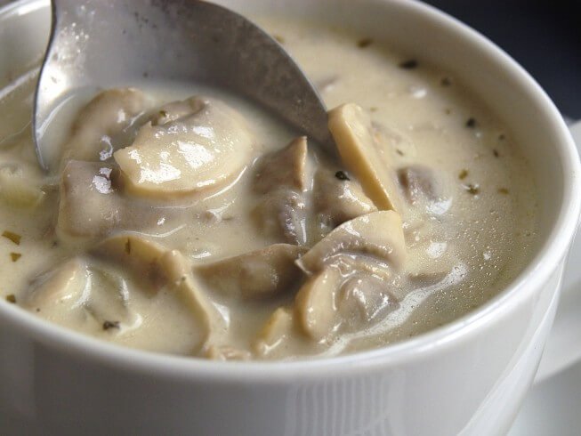 UncleBubsBBQ's tweet photo. Today's soup is Cream of Mushroom! Stop in and get a bowl! #bublove https://t.co/CFTO9LWvkp