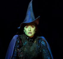 DenverAllergy's tweet photo. Food allergies haven't stopped @JessicaVosk  from achieve her childhood dream of becoming a musical theater star. Read her latest interview with @AllergicLiving .. https://t.co/OvWjY58SzA #FoodAllergies #MusicalTheater https://t.co/oz750W0rRr