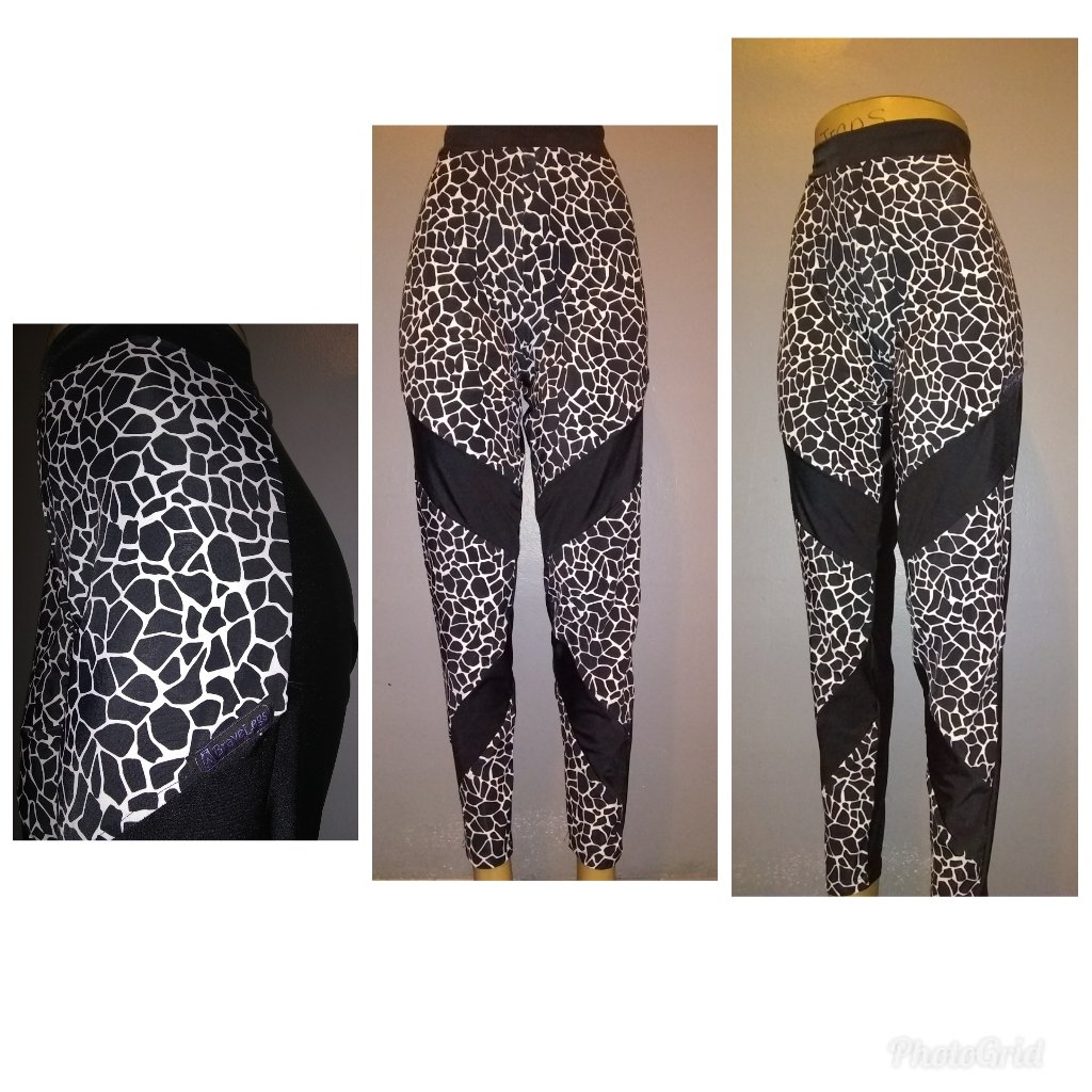 BravelegsL's tweet photo. https://t.co/4NQMOB6bSl - For #sale! BraveLegs Black &amp; White Snake. | via @SpreesyCo - #deals https://t.co/5CARUxAIu1