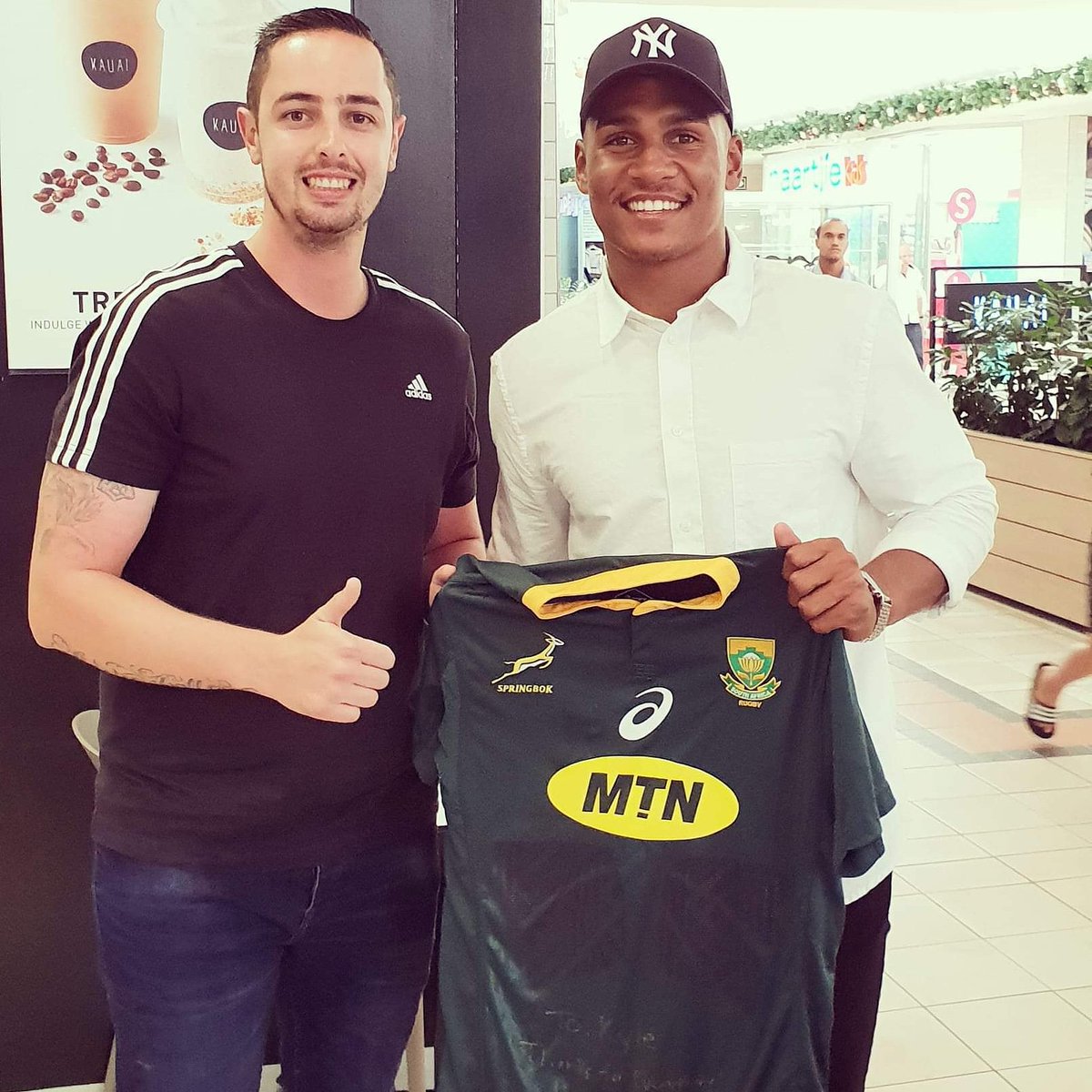 ECIA18's tweet photo. Kyle has just been presented with a surprise signed matchday rugby jersey by Springbok Damian Willemse in appreciation for his work within the professional sportsman enviroment. Super stoked! https://t.co/f112isxVDz