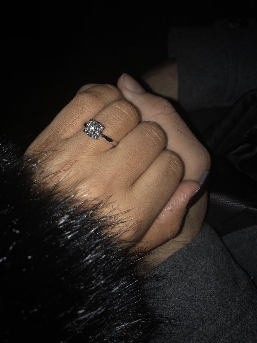 oliviamancuso__'s tweet image. What. A. Night. #NYE2019 #engagedaf