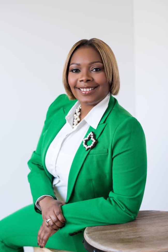 AKALIO1908's tweet photo. This Week in HBCU News
Nancy Pelosi, Speaker of the House, has selected Latrice Powell as the Deputy Floor Director for the United States House of Representatives. She will be the 1st African-American & woman to hold this position. #HBCUForLife #AKA1908 #Excellence #AKALIO https://t.co/dV4U6J5F2Q