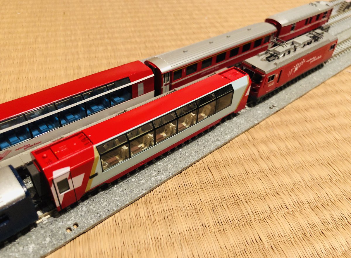 peter_kereta's tweet image. 氷河特急 エクセレンスクラス、粗いけどひとまず車内は完成ということにしよう。
内装をがっつりやるのと、3Dで出力したもの使わないのも久しぶり。
あとは外装だけど、次時間取れるのいつだろう、、、
#glacierexpress #rhätischbahn #ExcellenceClass  @glacierexpress_ @mgbahn @rhaetischebahn