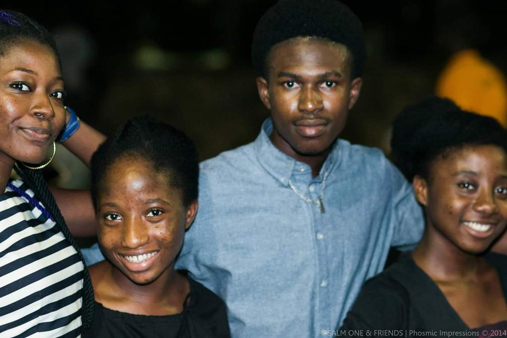 Psalm_one's tweet photo. Was supported by @sasa_movement #Psalm1AndFriends. The whole event was like a family thing. Everyone who attended was like a fam. 
#Psalm1At10 #PsalmOneAt10 #PsalmUnoAt10 #UnoAt10 https://t.co/k0DisyNZ9O
