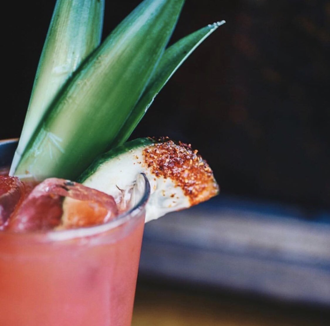 We go together like Fridays and Happy Hour... Join us tonight for The Best Happy Hour in Miami Beach. 50% Off Everything Behind the Bar plus <a href="/artichokepizza/">Artichoke Basille's®</a> from 5pm to 10pm. #locallyloyal #rickyssobe 🍹