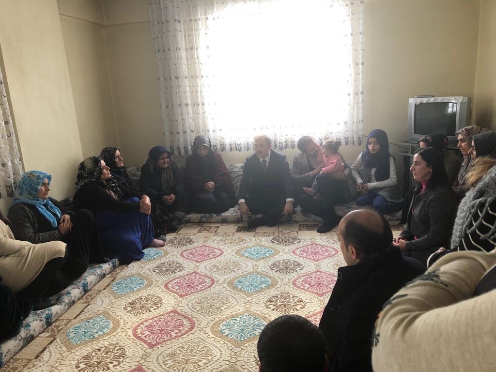 Emrullah_Gur's tweet photo. Belediye Başkan adayımız Sn. Cüneyt Epcim ve Kadın Kolları Başkanımız Münevver Ertuş ile beraber Dağgöl mahallesinde Kadın seçmenlerimizle bir araya geldik. https://t.co/DE6IdbQj1k