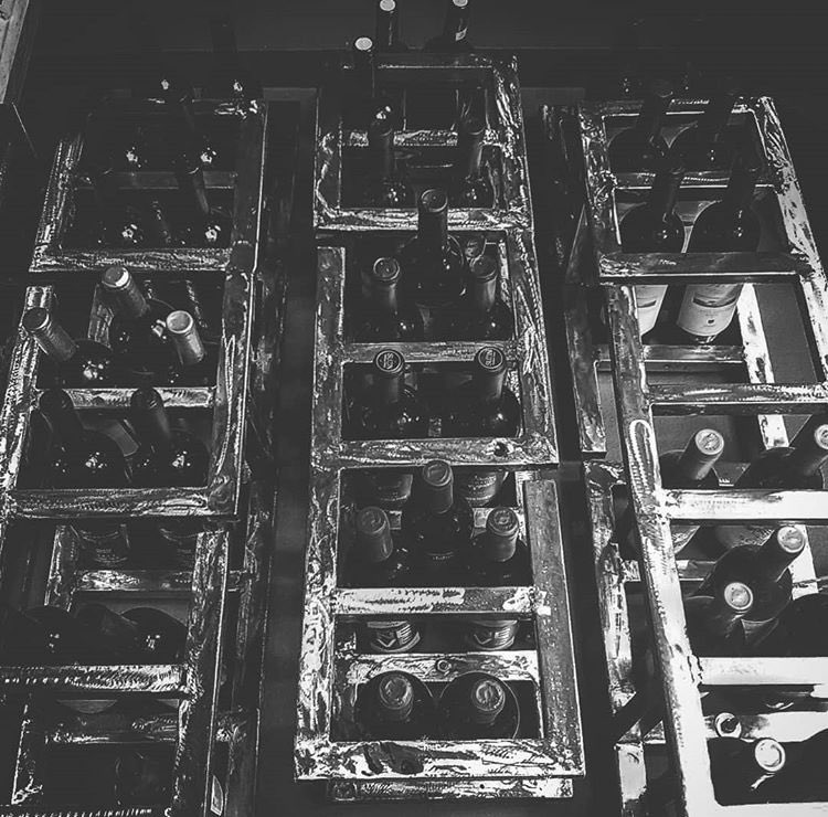 arthousebc's tweet photo. Aqui no Barbarella Café você prova os melhor do vinho Catarinense!
Dia 10 de janeiro estamos de volta 👌✨
#arthousebc #cineramabc #vinho #vinhocatarinense https://t.co/Ymtn4cVQ22