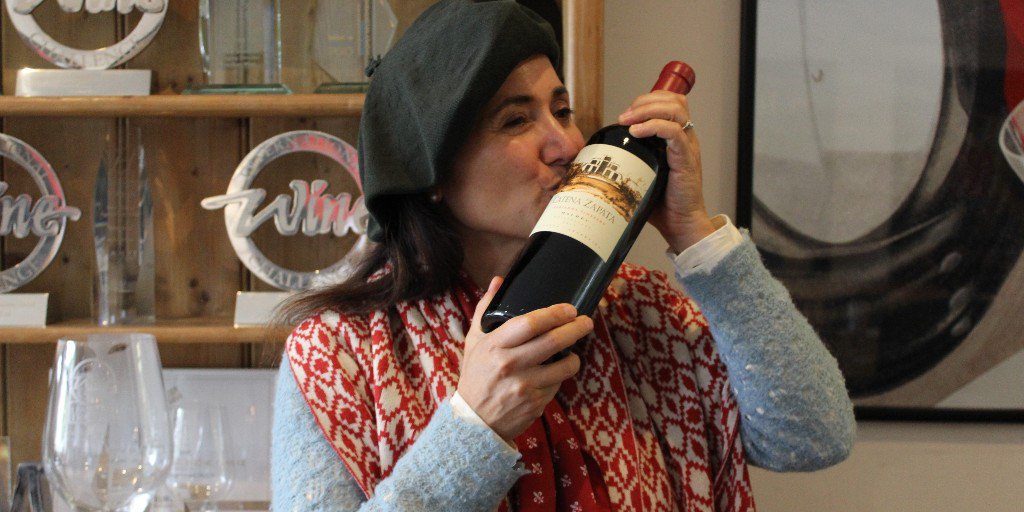 bibendumwine's tweet photo. With @LauraCatena visiting us very soon, it seems only fitting that you take a listen to her podcast via the link below. 🍷 The perfect train listen we think 💁 @CatenaMalbec #catena #argentinianwine #argentinianmalbec #winepodcast https://t.co/82YXAE8vSY https://t.co/GXjyP77yT7